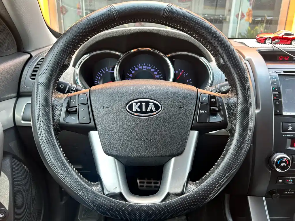Kia Sorento — миниатюра 23