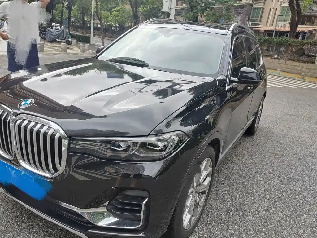 BMW X7 — миниатюра 2