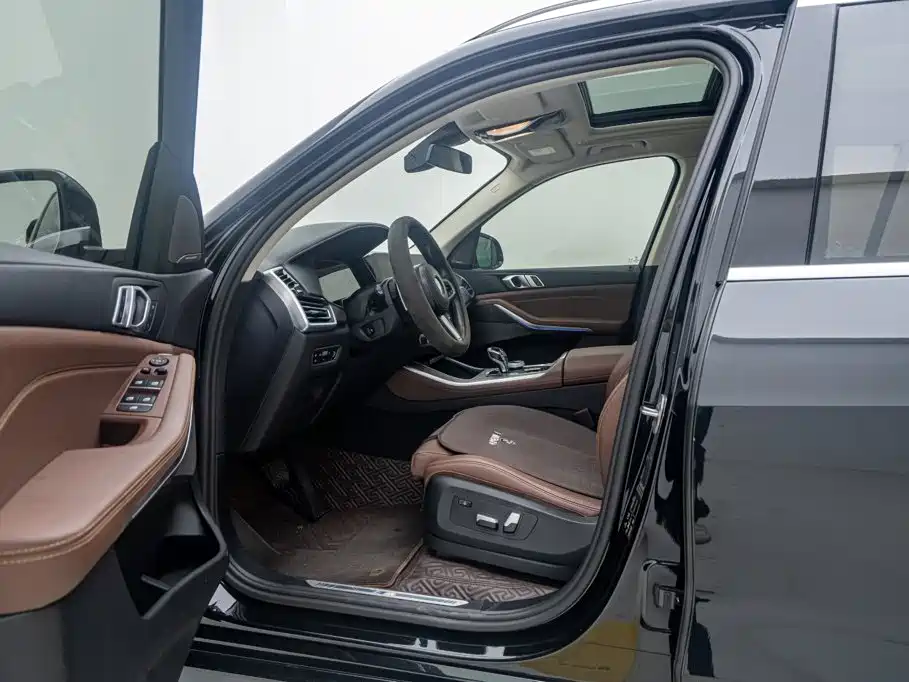 BMW X5 (Import) — миниатюра 17