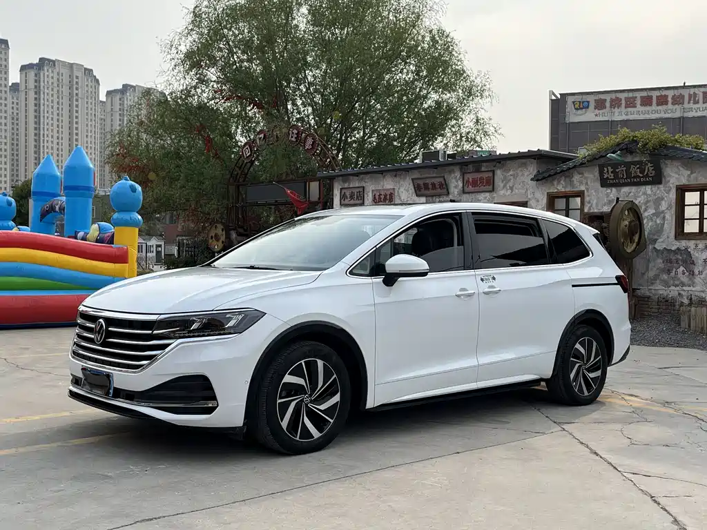 Volkswagen Viloran 2020 330TSI Luxury