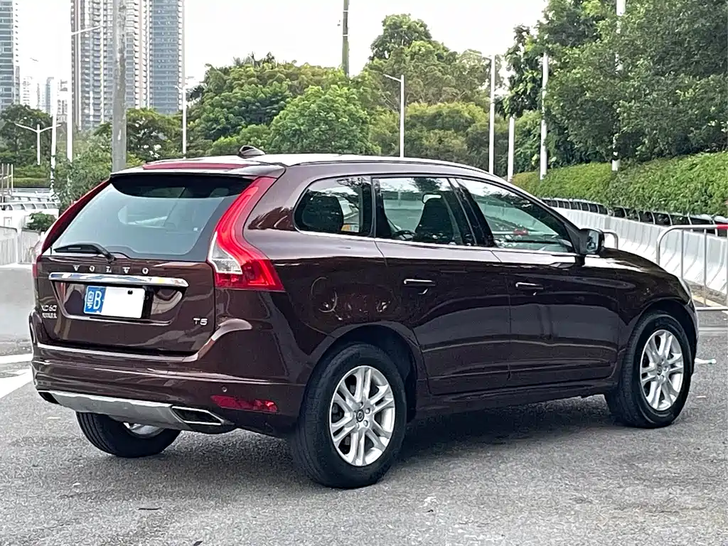 Volvo XC60 — миниатюра 3