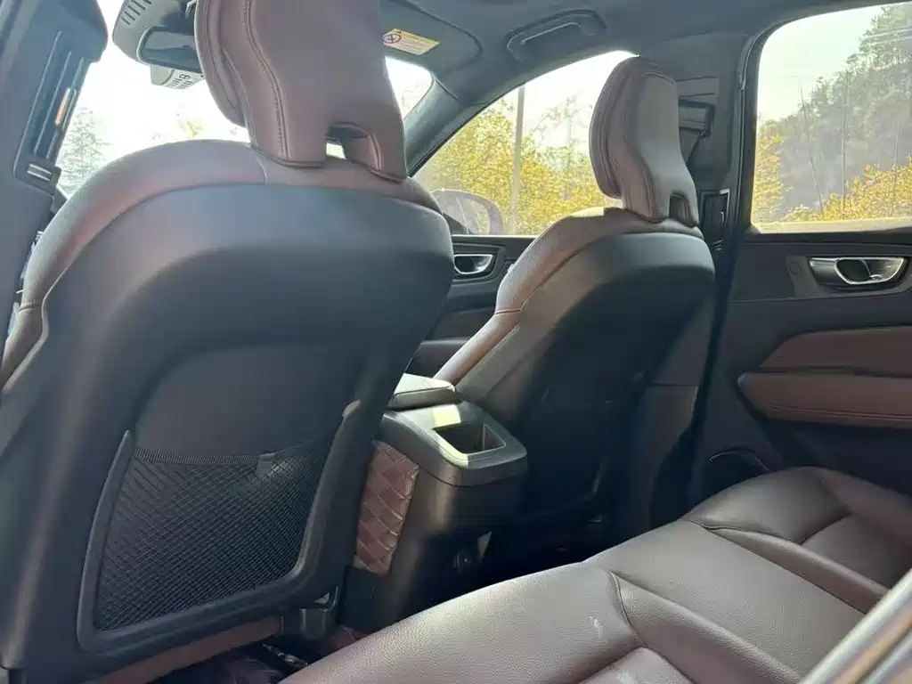 Volvo XC60 — миниатюра 3
