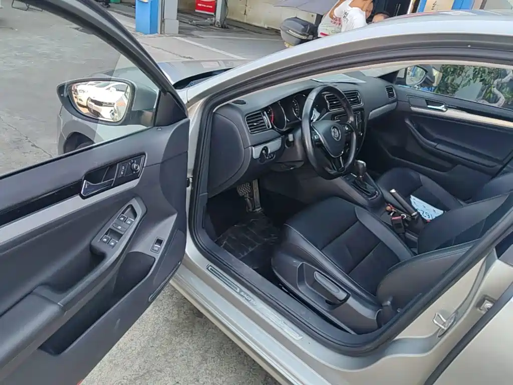 Volkswagen Sagitar — миниатюра 16