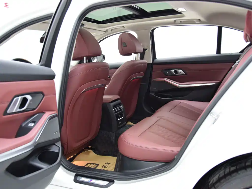 BMW 3 Series 3 2025 330Li M Sport