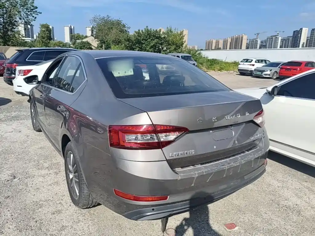 Skoda Octavia — миниатюра 5