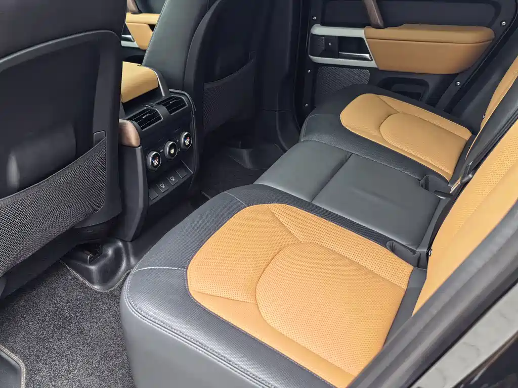 Land Rover Land Rover Defender 2024 110 3.0T P400 X-DYNAMIC HSE