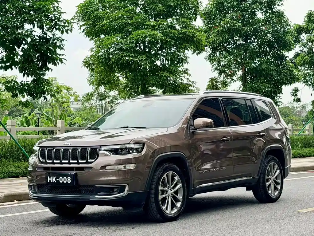 2019 Jeep Commander - zdjęcie 1 z 8
