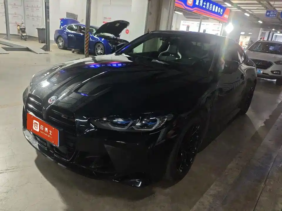 2022 BMW M4 - zdjęcie 1 z 5