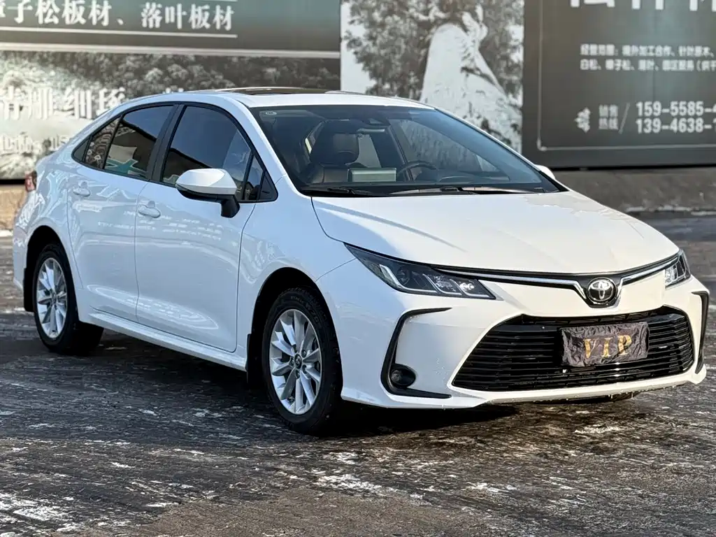 TOYOTA COROLLA