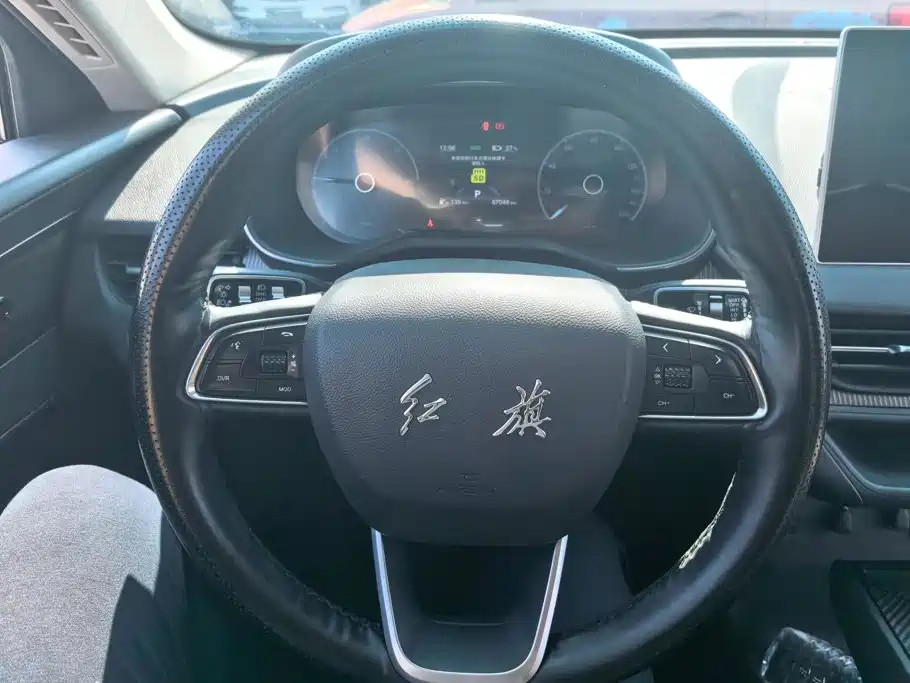 Hongqi Hongqi E-QM5 — миниатюра 15