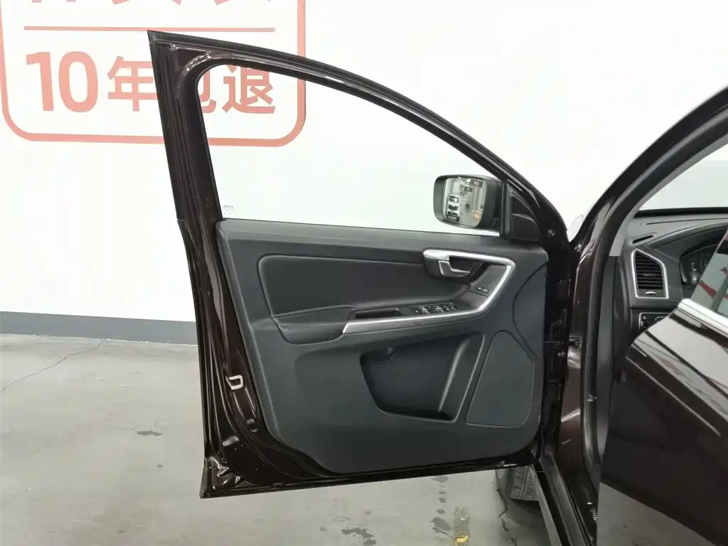 Volvo XC60 2017 T5