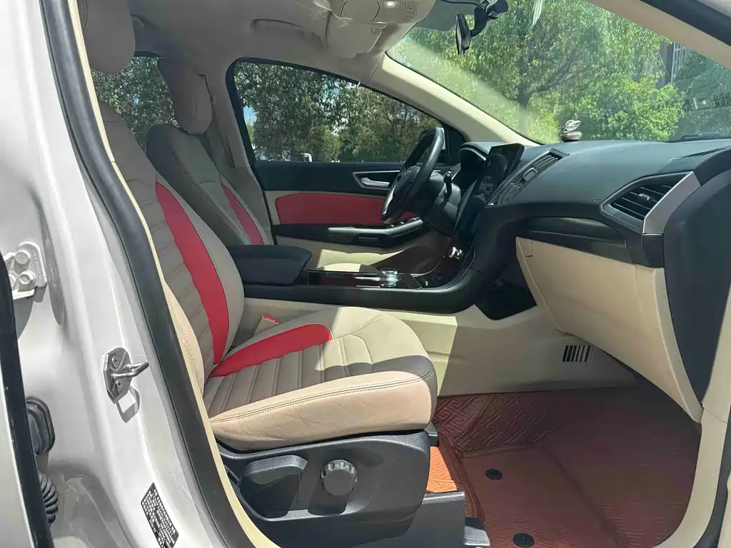 Ford Edge — миниатюра 6