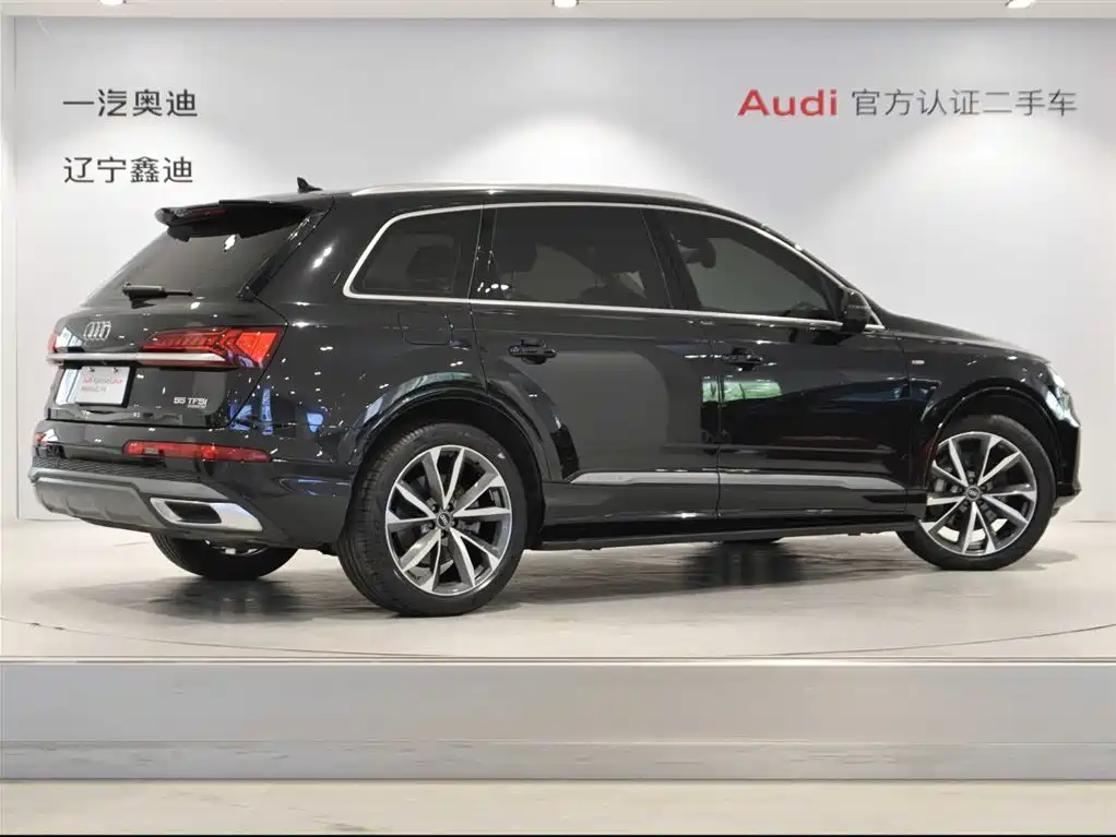 Audi Q7 2020 55 TFSI quattro S line Sport
