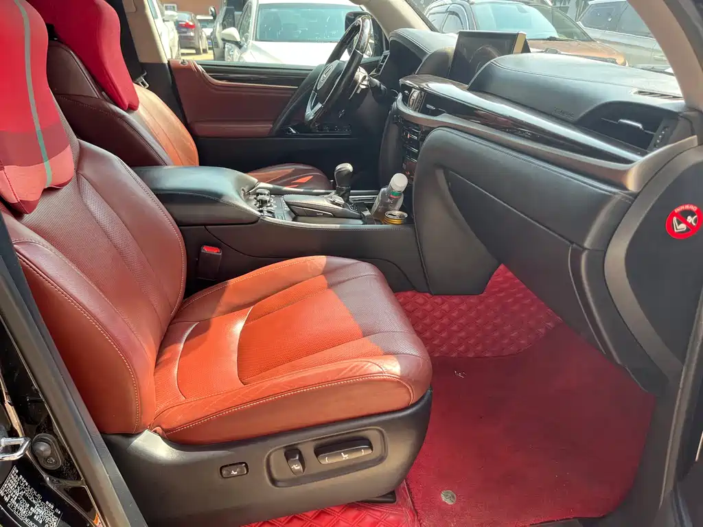Lexus LX 2019 570 Luxury