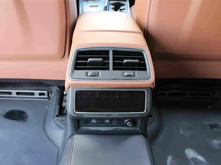 Audi A7L — миниатюра 12