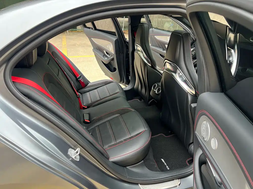 Mercedes-Benz E-Class AMG — миниатюра 9