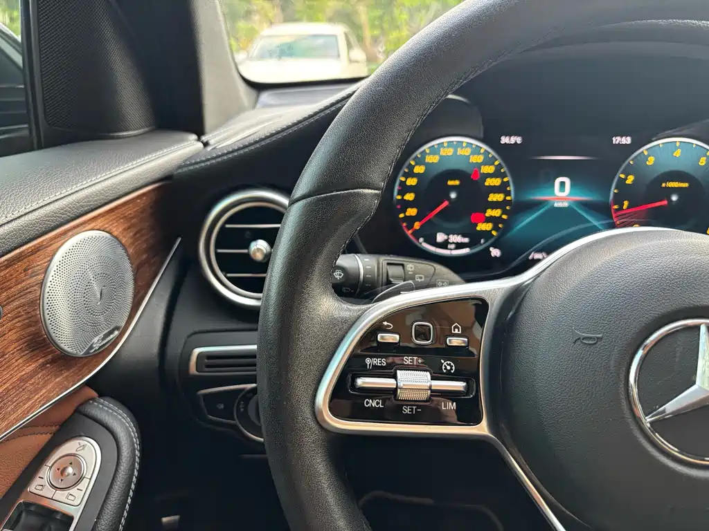 Mercedes-Benz GLC — миниатюра 18