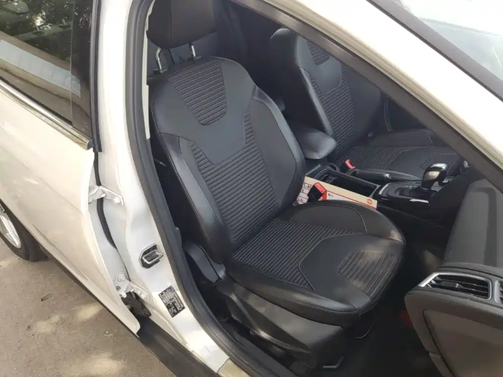 Ford Focus — миниатюра 25