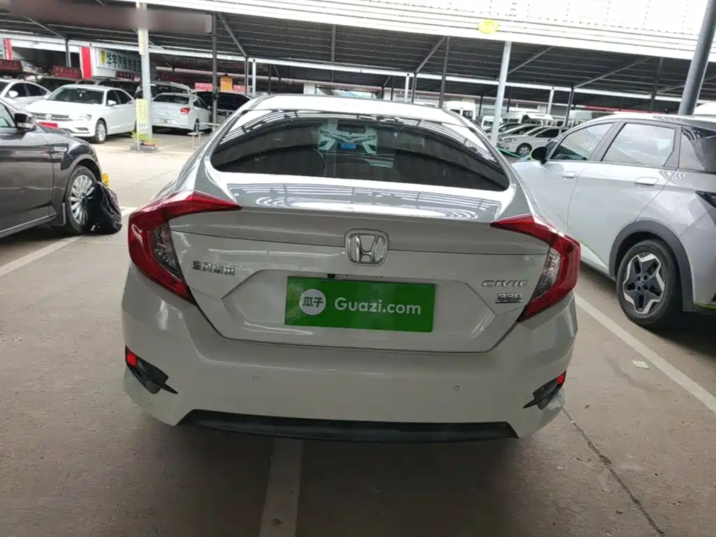 Honda Civic — миниатюра 6
