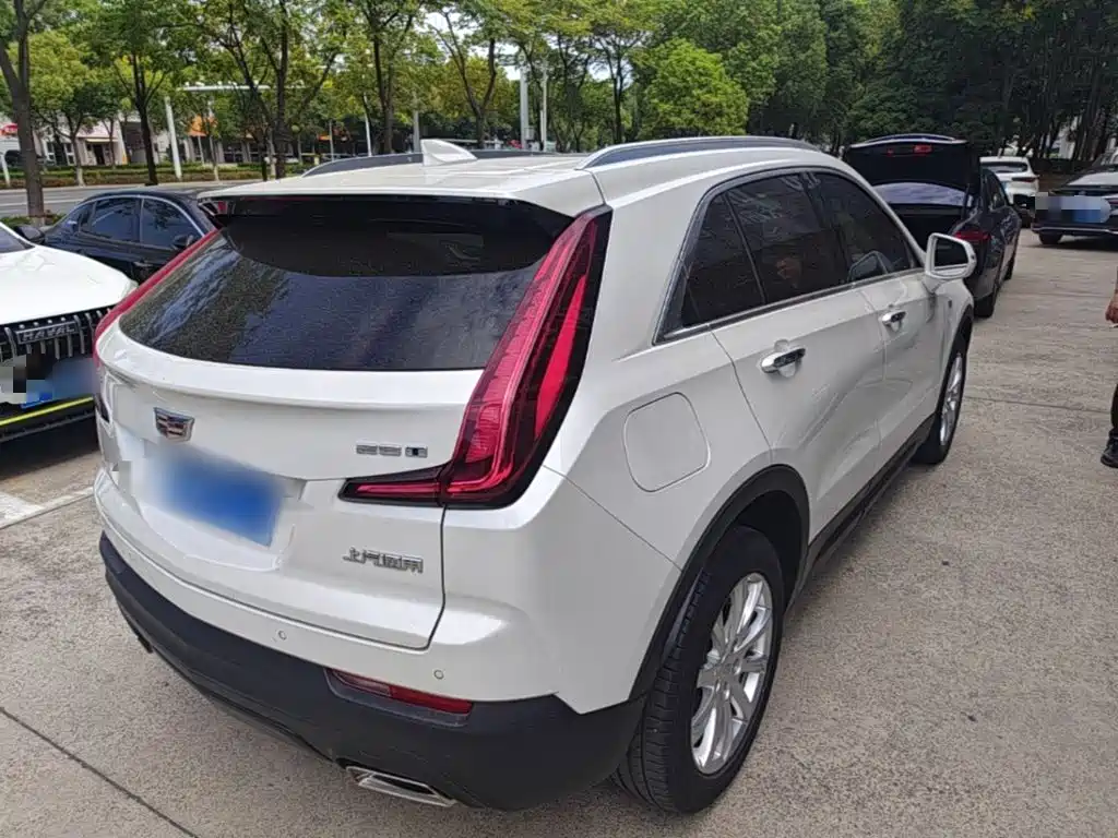 Cadillac XT4 — миниатюра 7