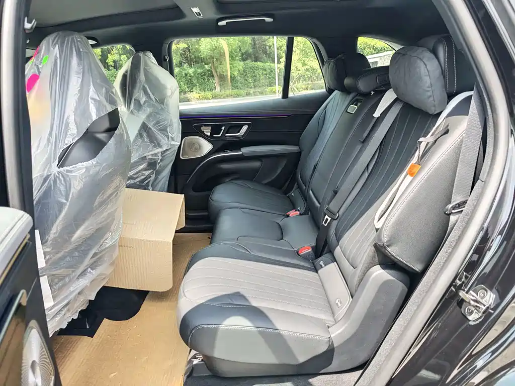 Mercedes-Benz EQS — миниатюра 12