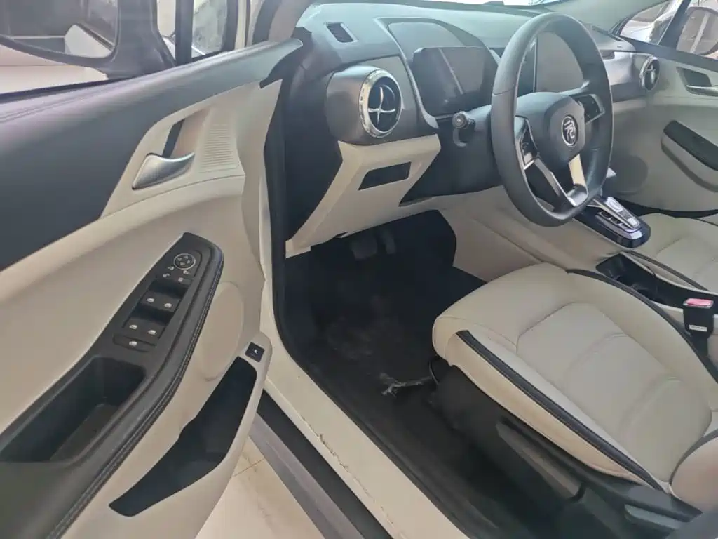 BYD Yuan Pro — миниатюра 16