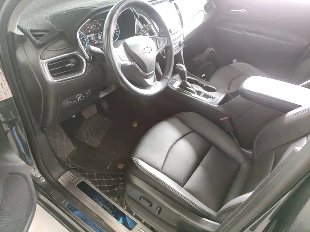 Chevrolet Equinox — миниатюра 15