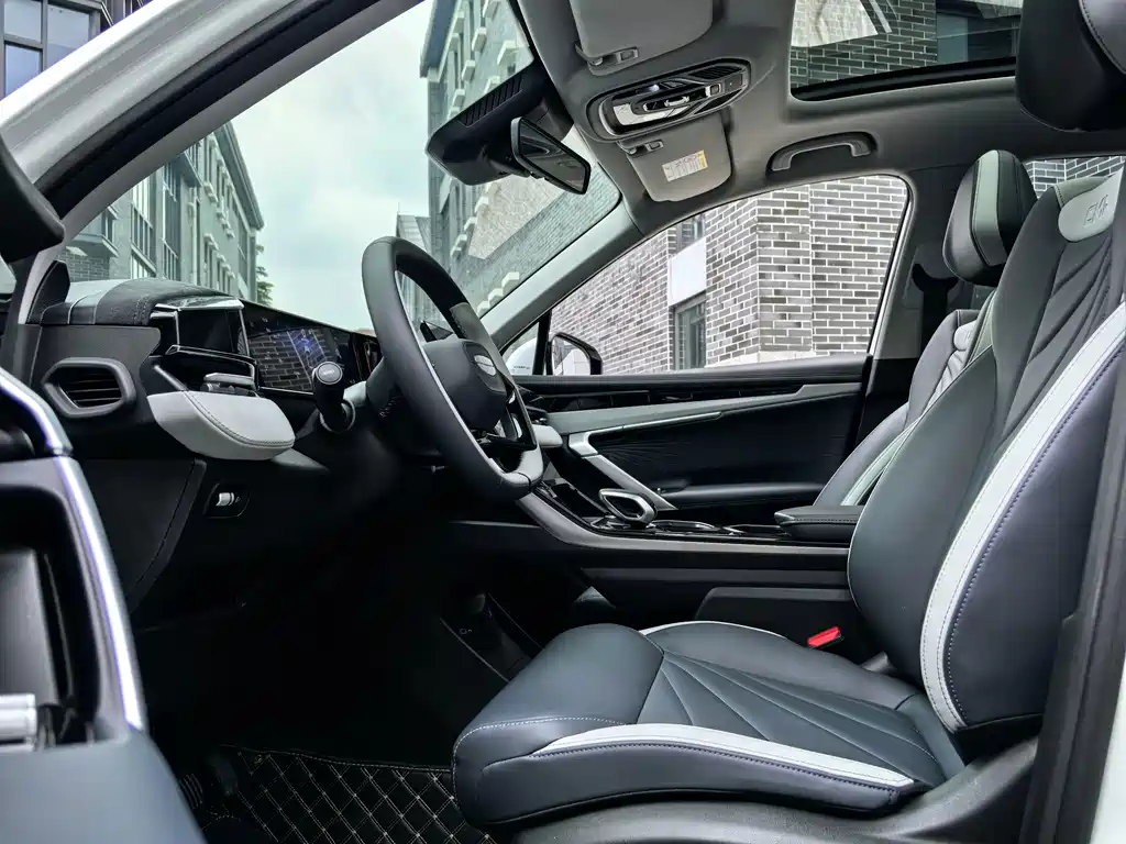Geely Boyue L — миниатюра 22