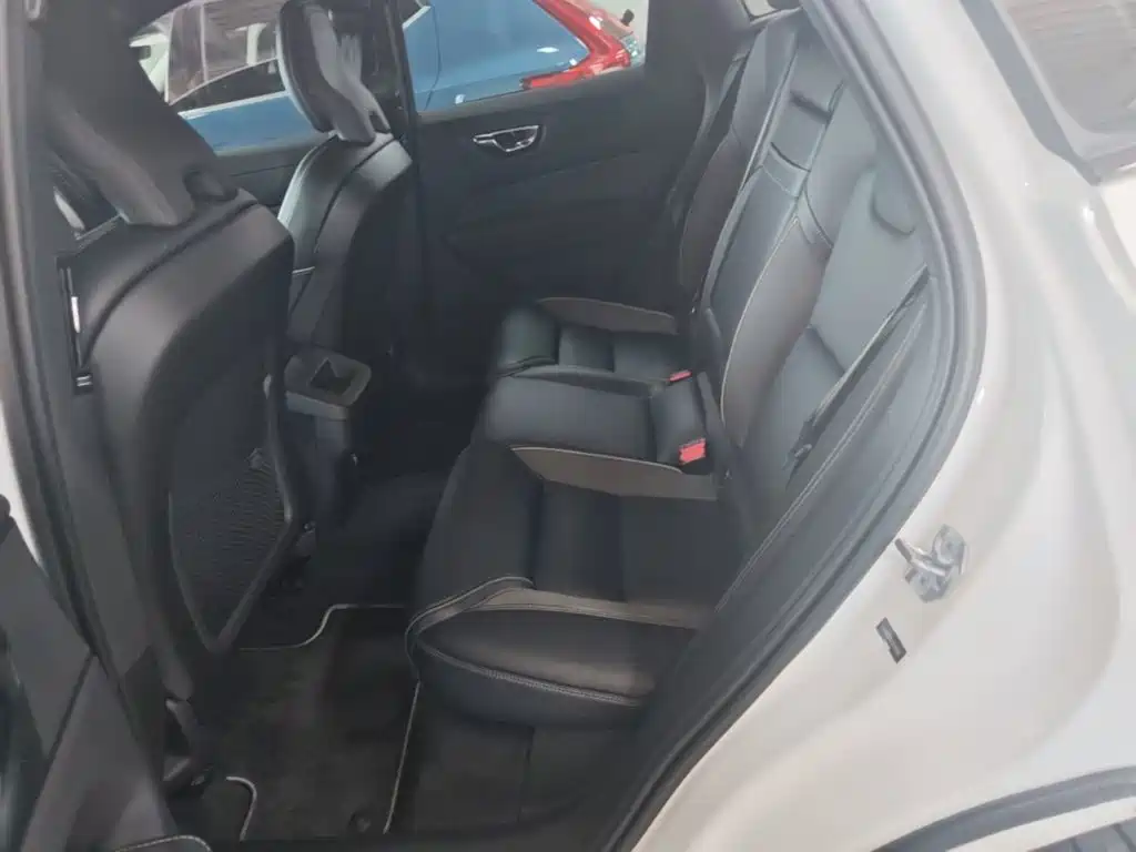 Volvo XC60 — миниатюра 17