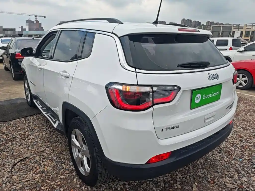 Jeep Compass — миниатюра 5