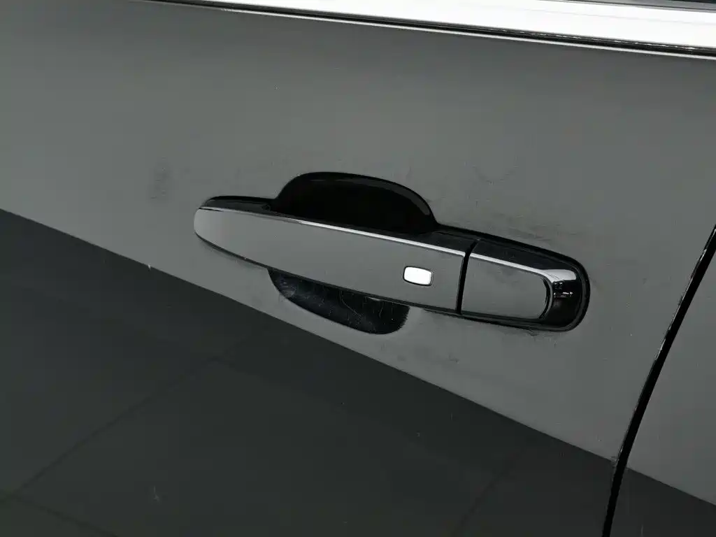 Chevrolet Malibu XL — миниатюра 18