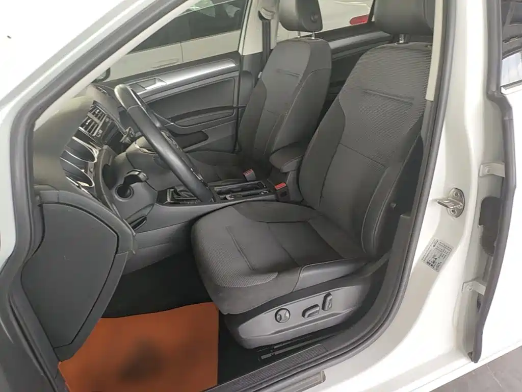 Volkswagen Golf — миниатюра 15