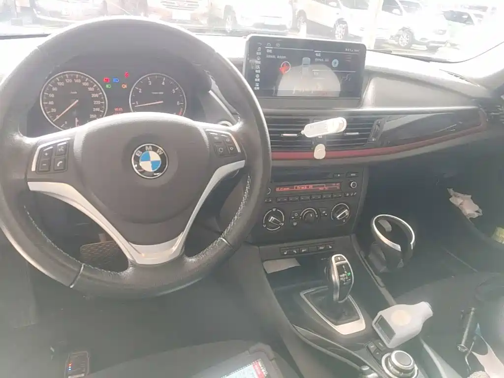 BMW X1 — миниатюра 10