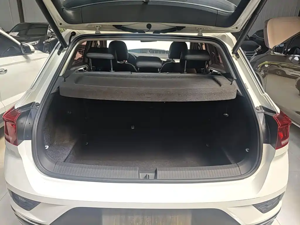 Volkswagen T-Roc — миниатюра 19