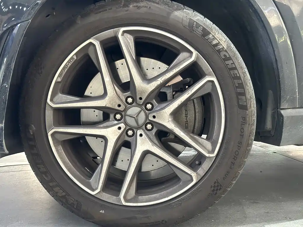 Mercedes-Benz GLE AMG — миниатюра 12