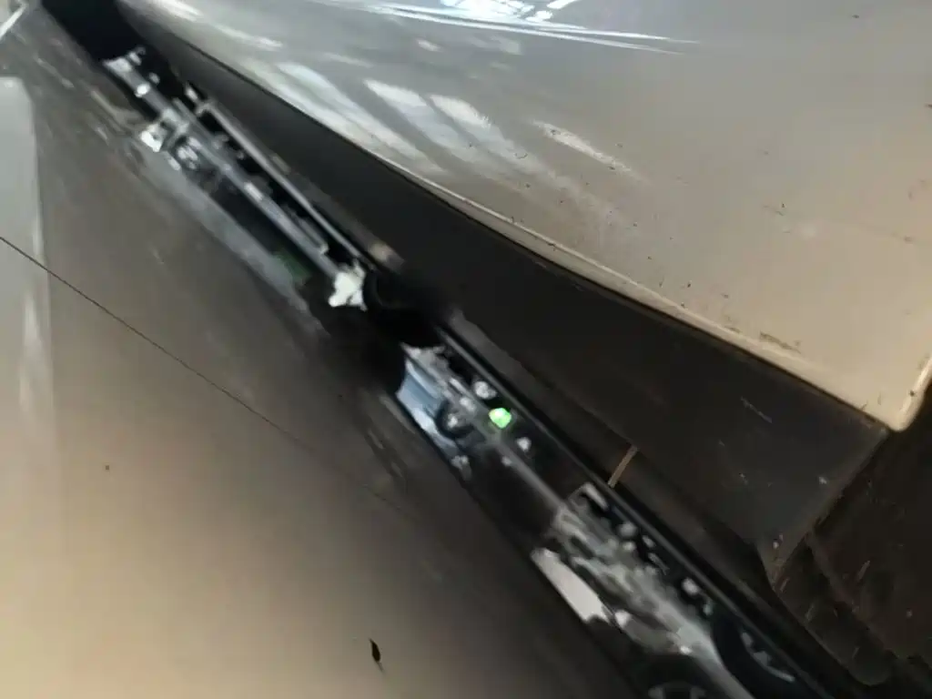 Tesla Model 3 — миниатюра 22