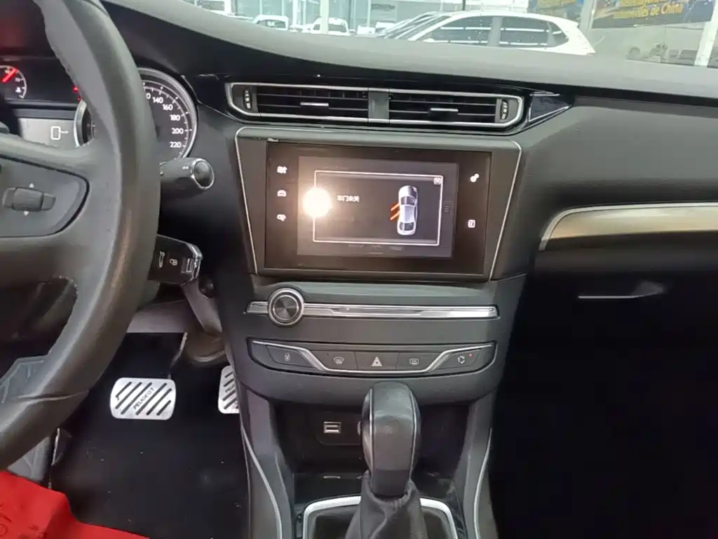 Peugeot 408 — миниатюра 13