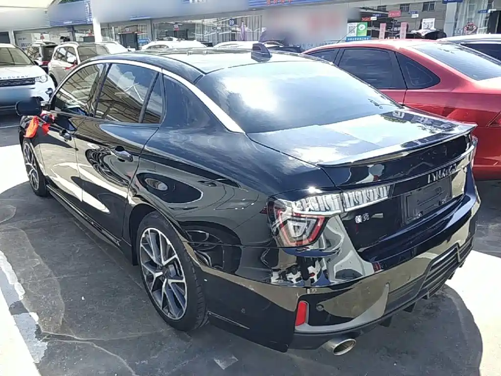Lynk & Co 03 — миниатюра 5