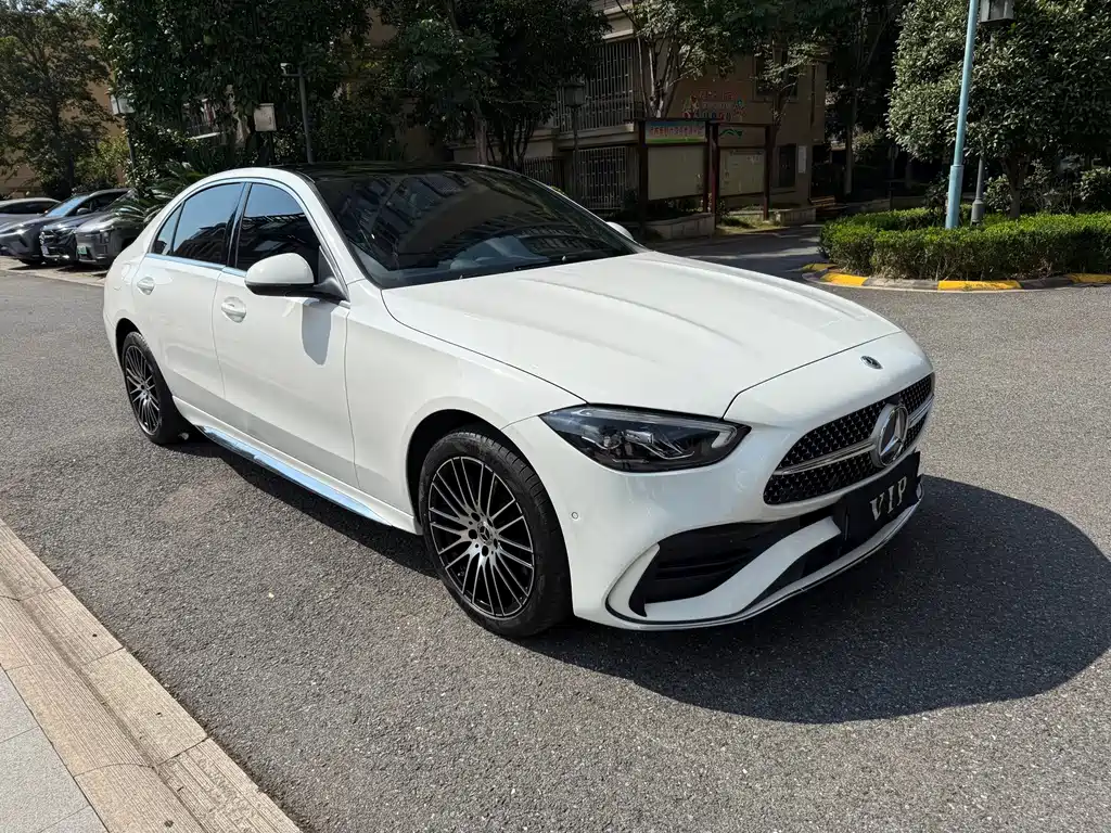 Mercedes-Benz C-Class — миниатюра 3