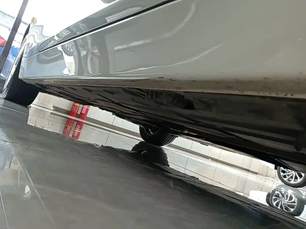 BMW 3 Series — миниатюра 21