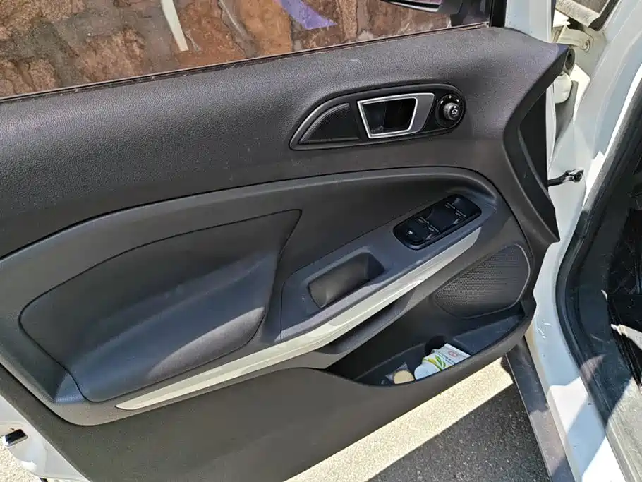 Ford Ecosport — миниатюра 7