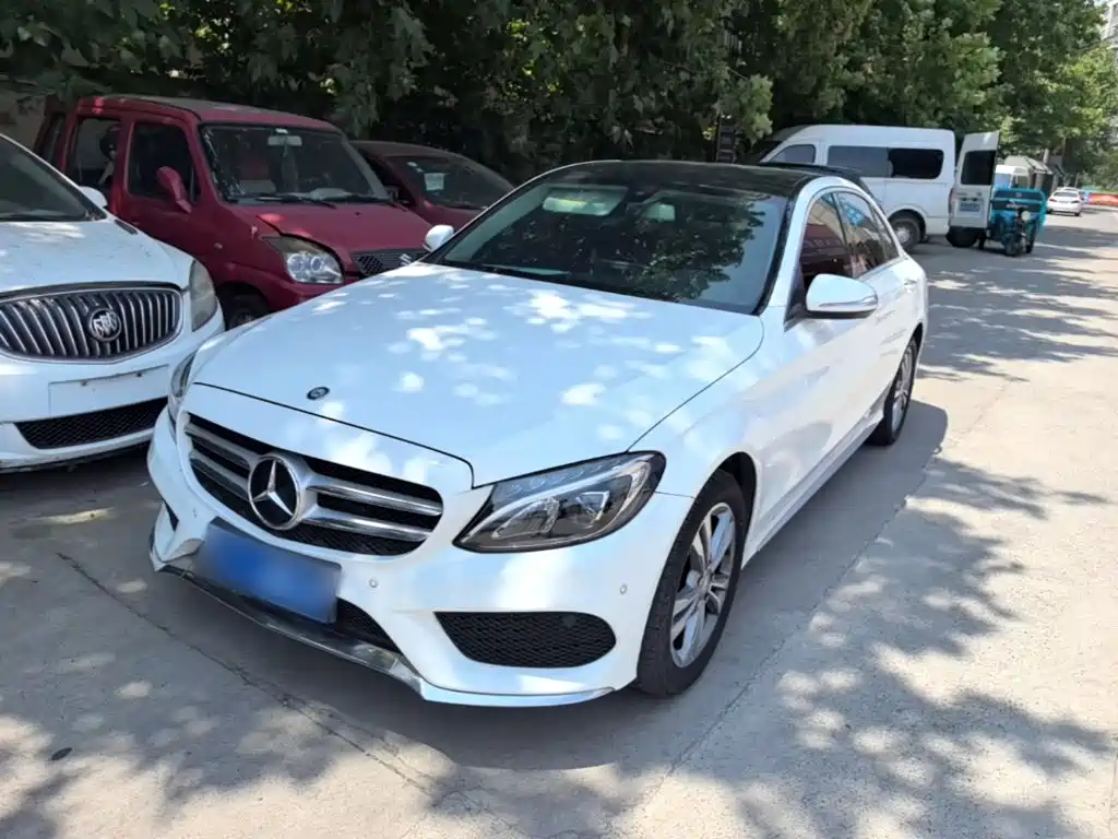 Mercedes-Benz C-Class — миниатюра 2