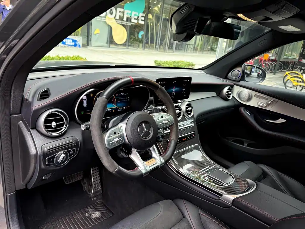 MERCEDES-BENZ GLC AMG