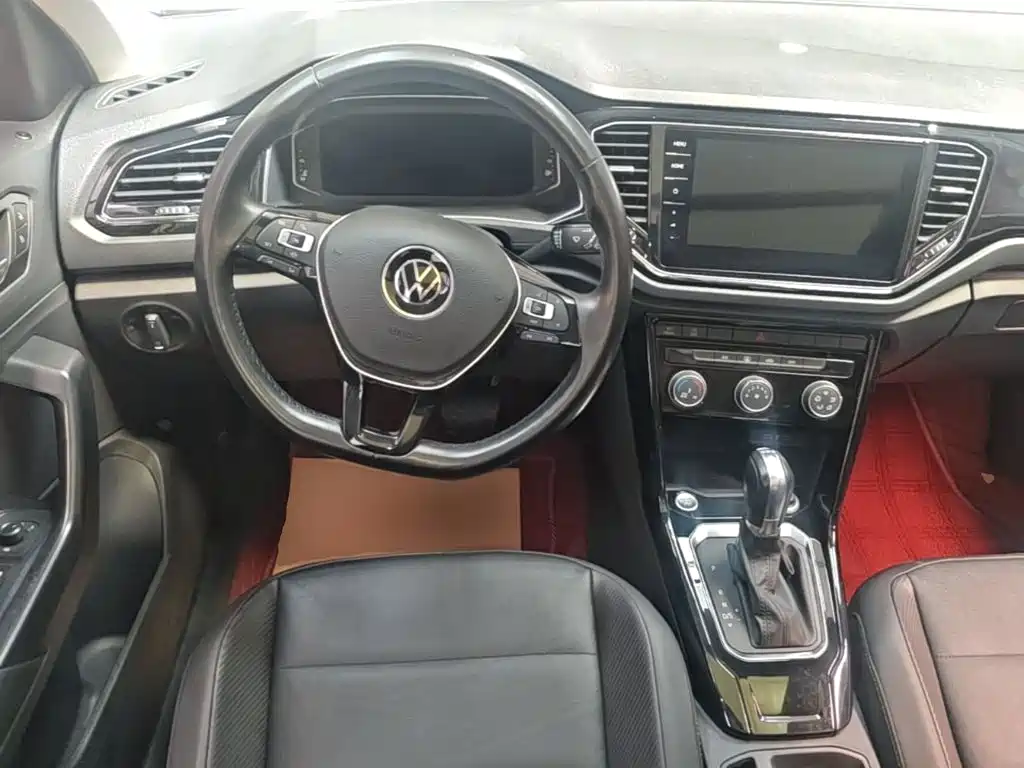 Volkswagen T-Roc — миниатюра 11
