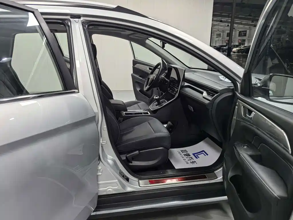 Haval M6 — миниатюра 12