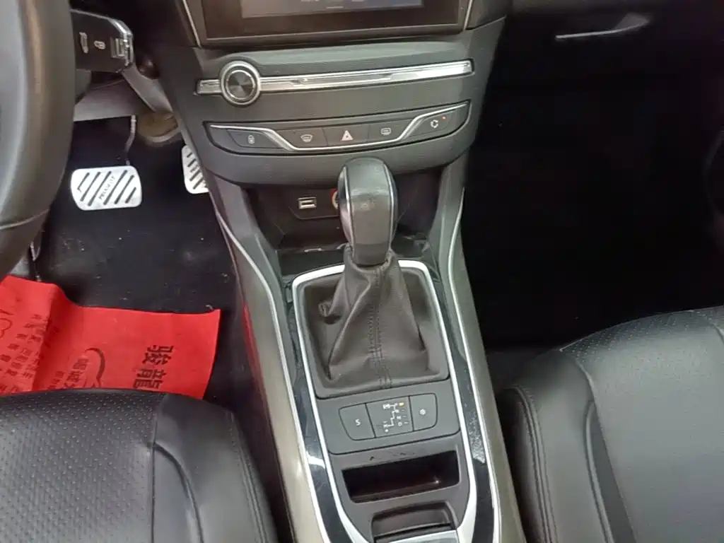 Peugeot 408 — миниатюра 14