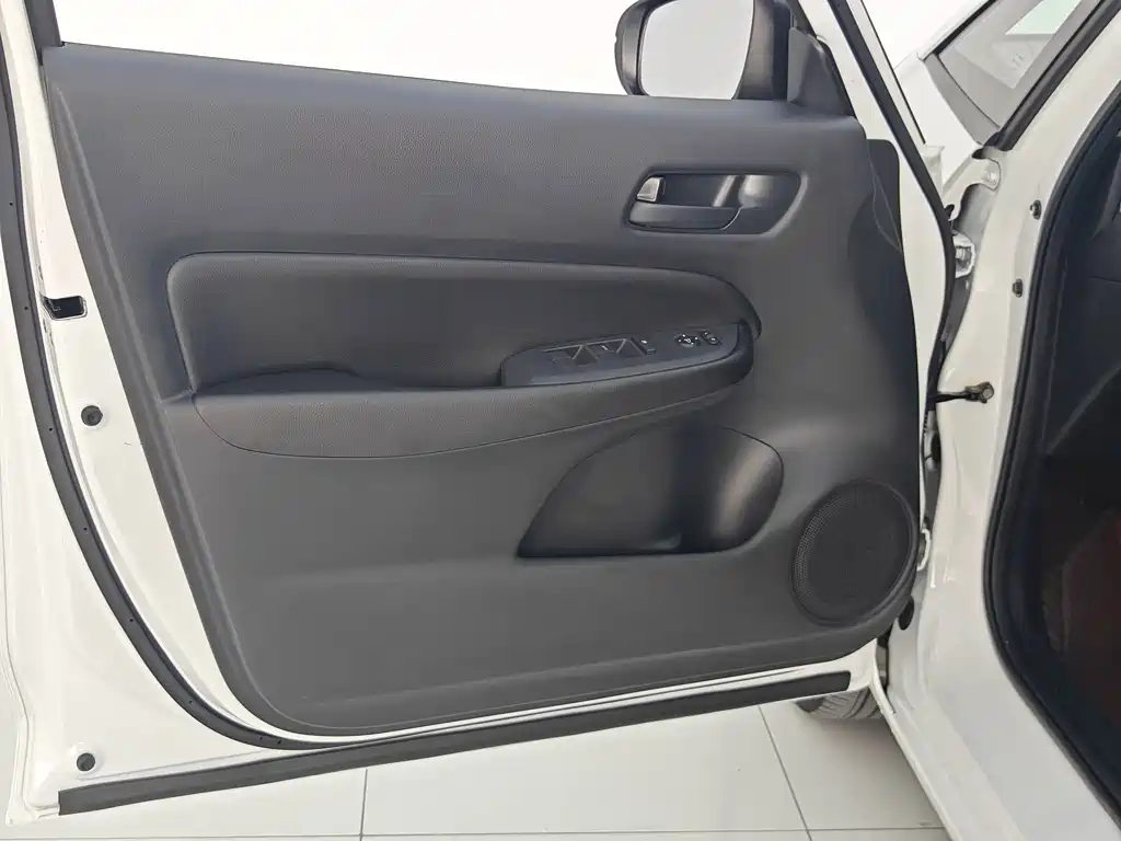 Honda Fit — миниатюра 28