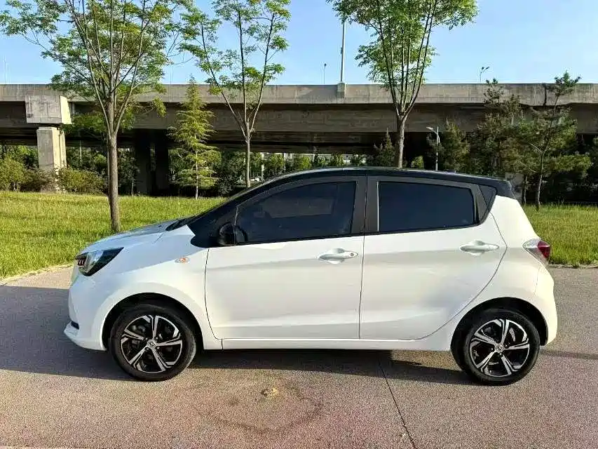 Changan Benben E-Star — миниатюра 3
