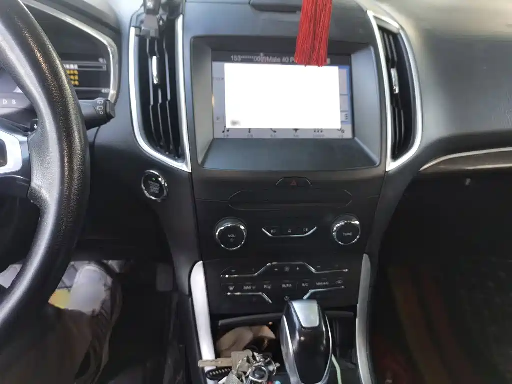 Ford Edge — миниатюра 6