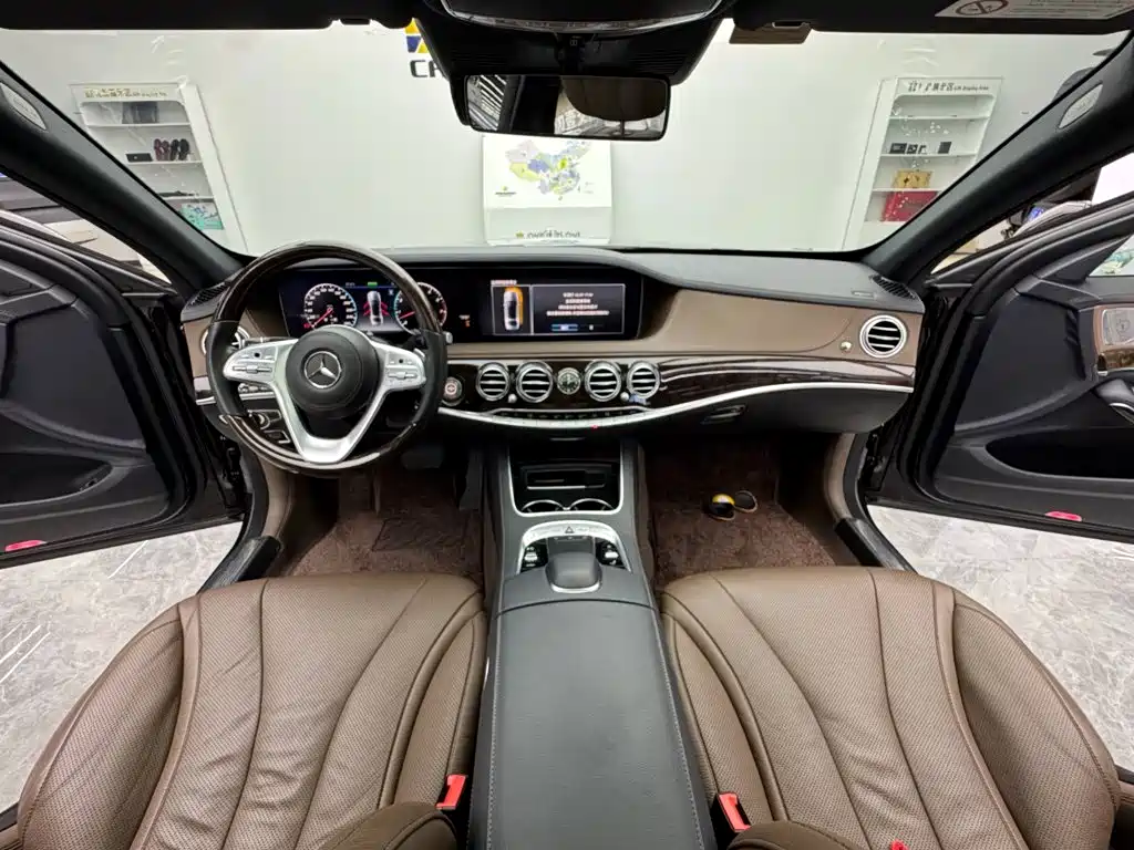 Mercedes-Benz S-Class — миниатюра 11